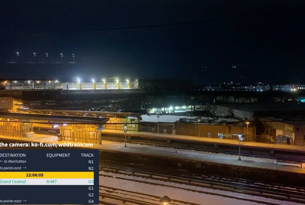 NYC: Woodside Train Station