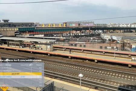 NYC: Woodside Train Station